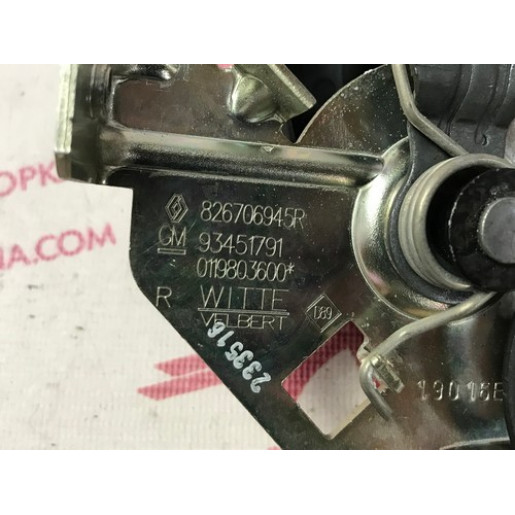 Ручка бокових розсувних дверей права внутрішня Renault Trafic III 2014-2021 826706945R